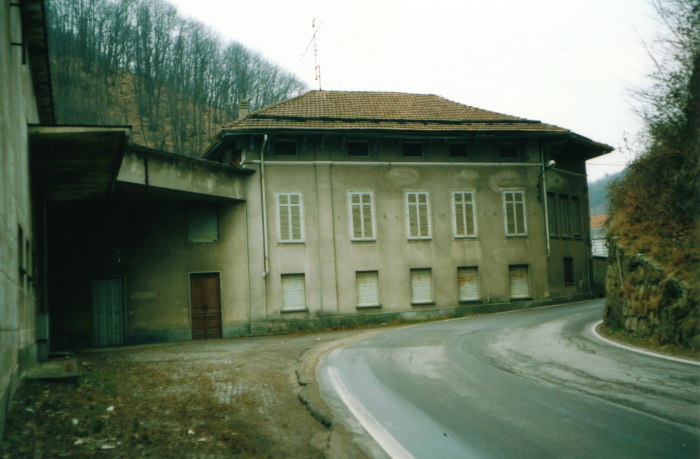 Fotografia a colori (immagine di contesto), febbraio 2001