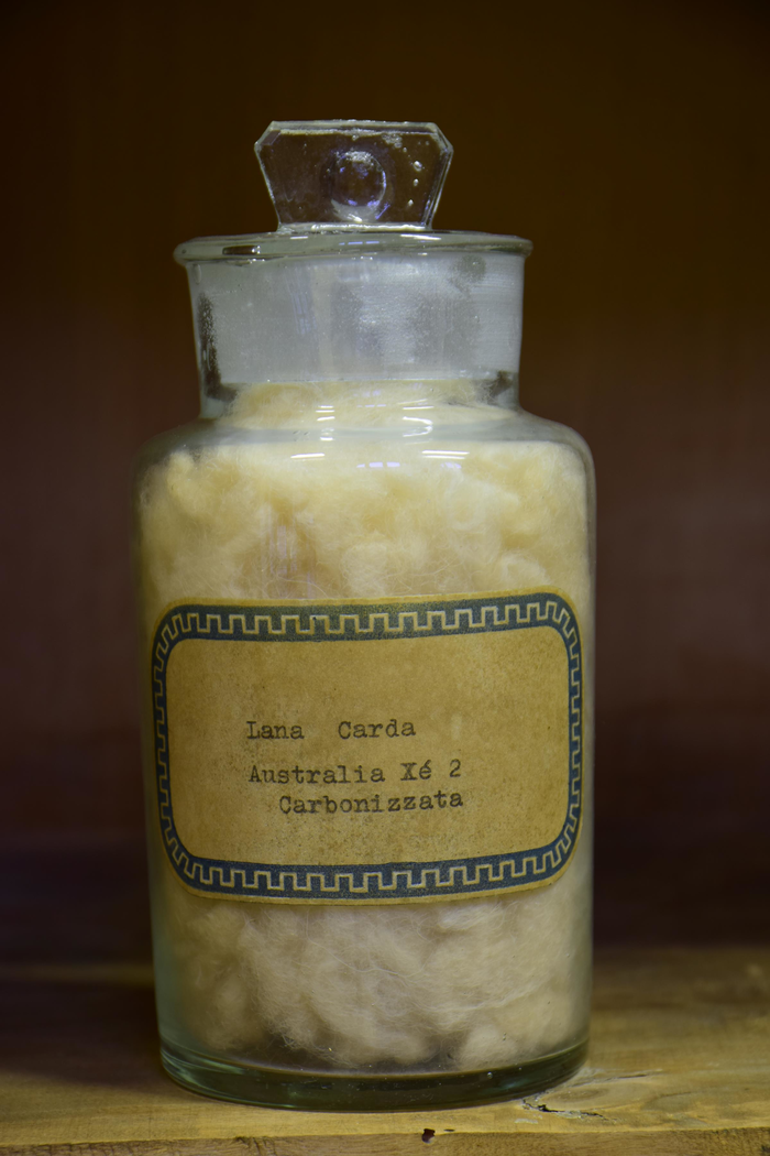 Campione di "Lana carda Australia Xé 2 carbonizzata"