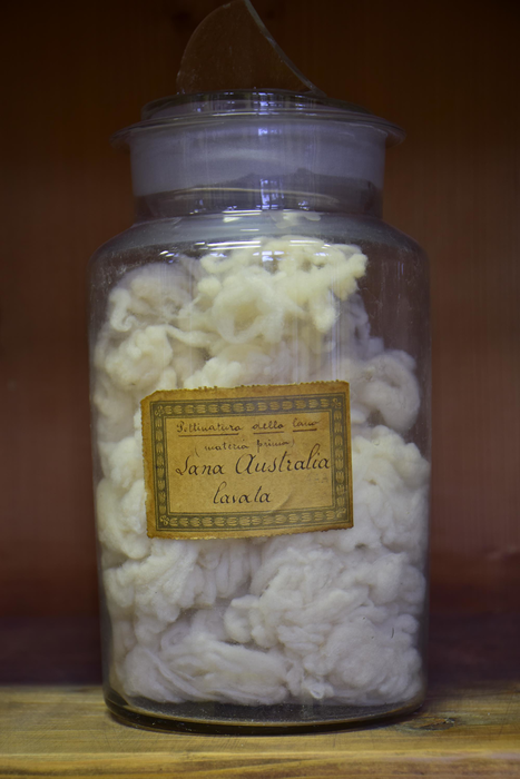 Campione di "Pettinatura della lana (materia prima) - Lana Australia lavata"