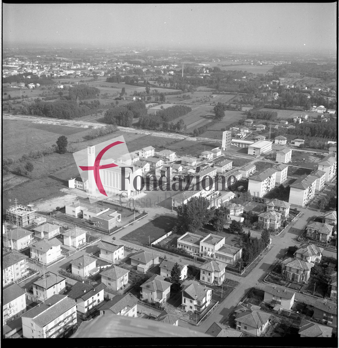 Il Villaggio Lamarmora nel 1962 in un'immagine aerea di Pietro Minoli (Archivio Minoli, proprietà Fondazione Cassa di Risparmio di Biella)