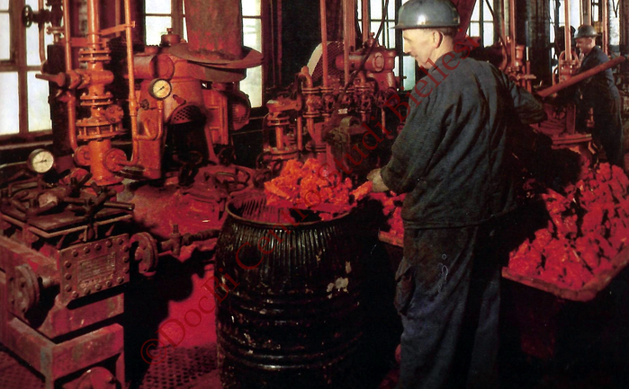 Coloranti Samaron nella tintura su fibre poliesteri, al triacetato, all'acetato, poliammidiche
Manuale