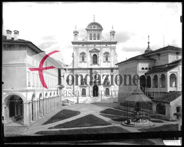 in relazione