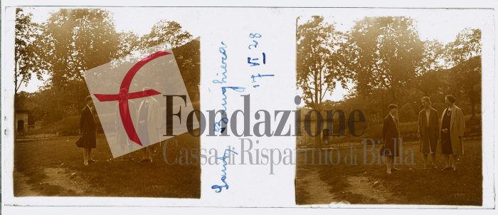 è raffigurato da