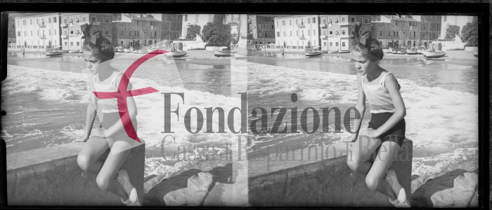 è raffigurato da