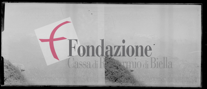 è raffigurato da